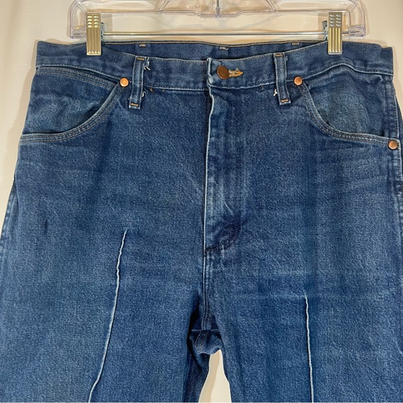 Wrangler Cowboy Cut Straight leg Dark Wash Denim Jeans 13MWZ Men's Size 35X32 - Picture 3 of 7
